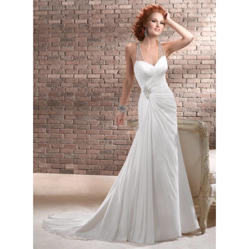 Gorgeous back detail- bridal gown!